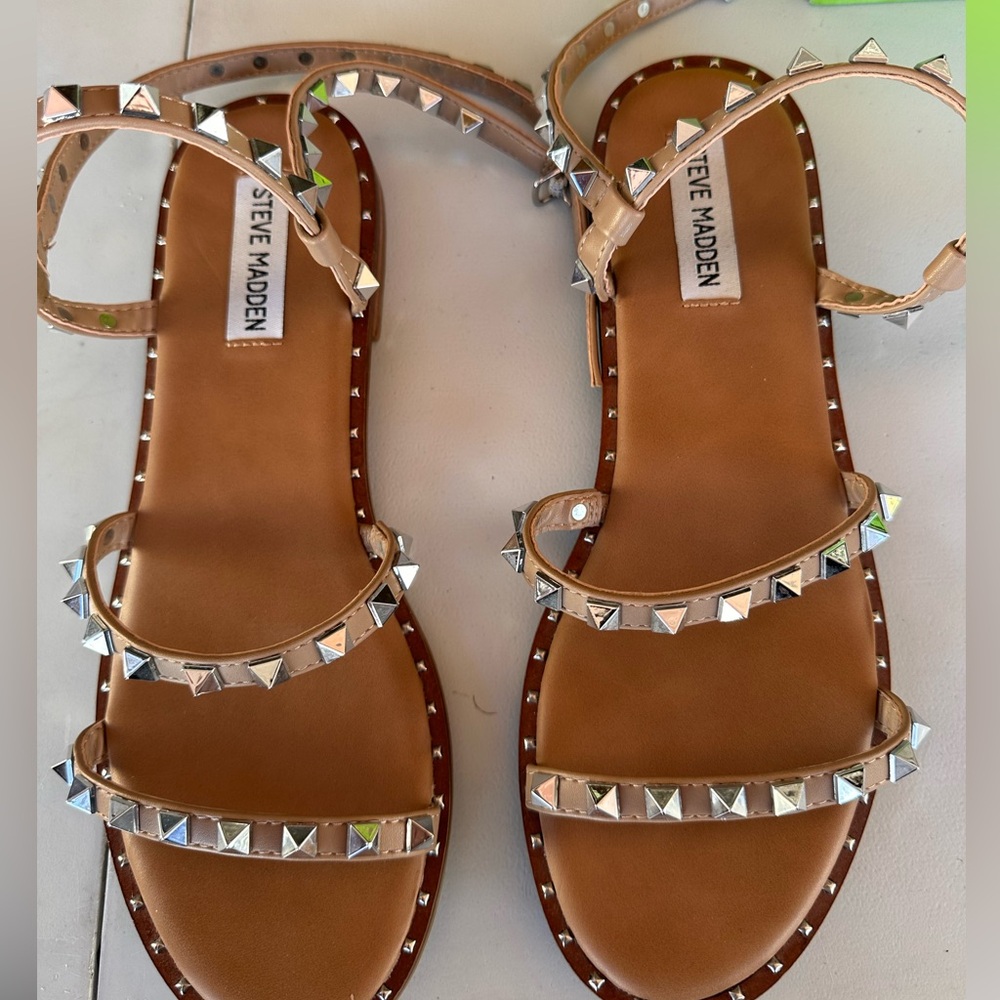Steve Madden Travel Sandal